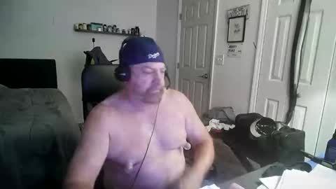 Snapshot of flaguy3233 chatting on October 27, 2025, 1:48 pm Florida guy online show from October 27, 2025, 1:48 pm