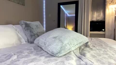 Snapshot of flexyroxxxy chatting on February 21, 2025, 3:56 am Roxy online show from February 21, 2025, 3:56 am