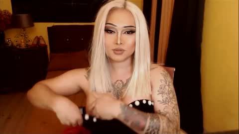 Snapshot of flirtywhore_mariats chatting on February 9, 2025, 12:08 pm mariadyosa online show from February 9, 2025, 12:08 pm