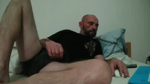 Snapshot of florekmilan chatting on December 2, 2024, 8:44 pm florekmilan online show from December 2, 2024, 8:44 pm