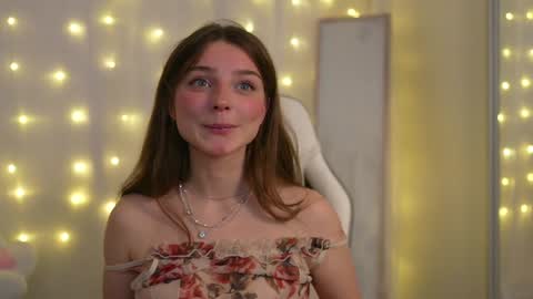 Snapshot of floret_joy chatting on December 16, 2024, 3:54 pm ALICE online show from December 16, 2024, 3:54 pm