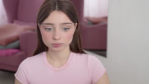 Snapshot of floret_joy chatting on March 9, 2025, 8:18 am ALICE online show from March 9, 2025, 8:18 am