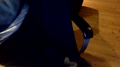 Snapshot of flowmover chatting on January 9, 2025, 7:52 am flowmover online show from January 9, 2025, 7:52 am