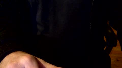 Snapshot of flowmover chatting on February 28, 2025, 7:46 pm flowmover online show from February 28, 2025, 7:46 pm