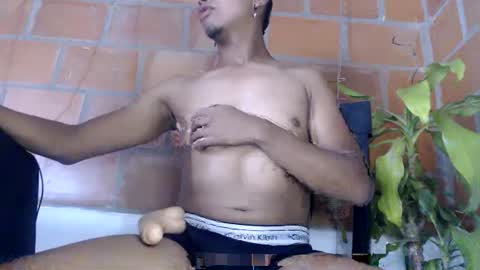 Snapshot of fomax711 chatting on October 10, 2025, 7:24 pm fomax711 online show from October 10, 2025, 7:24 pm