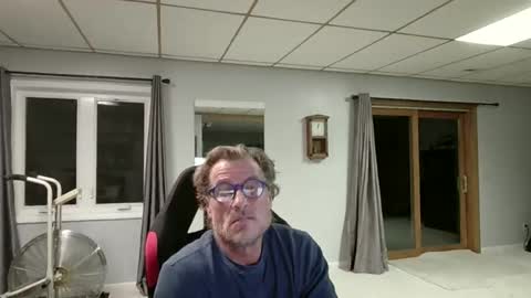 foodforcatfists online show from November 21, 2025, 6:01 am