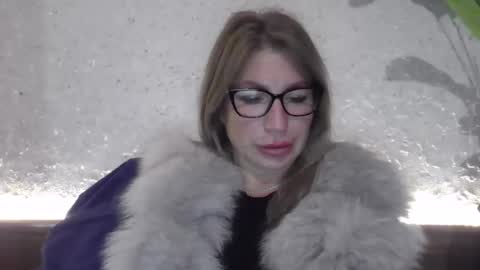 Snapshot of fox_red_lady7 chatting on December 6, 2024, 9:35 pm fox_red_lady7 online show from December 6, 2024, 9:35 pm