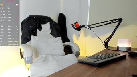 Snapshot of francodelacruz chatting on March 1, 2025, 10:42 pm Francum online show from March 1, 2025, 10:42 pm