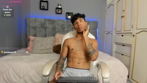 Snapshot of frank98_ chatting on September 22, 2025, 7:49 pm frank98_ online show from September 22, 2025, 7:49 pm