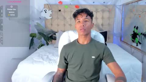 Snapshot of frank98_ chatting on October 21, 2025, 9:59 pm frank98_ online show from October 21, 2025, 9:59 pm