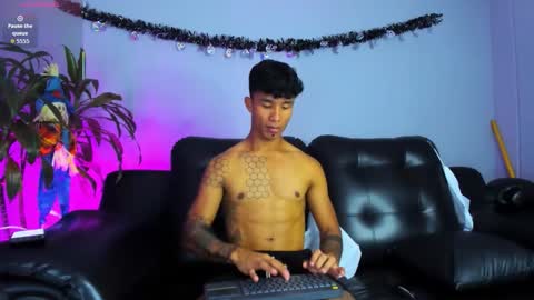 Snapshot of frank98_ chatting on October 22, 2025, 7:46 pm frank98_ online show from October 22, 2025, 7:46 pm