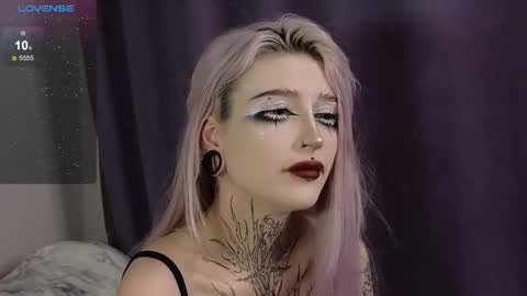 Snapshot of fraulein_mooon chatting on December 16, 2024, 1:31 am Asya UwU online show from December 16, 2024, 1:31 am