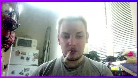 Snapshot of freak_azoid chatting on January 8, 2025, 2:25 am freak_azoid online show from January 8, 2025, 2:25 am