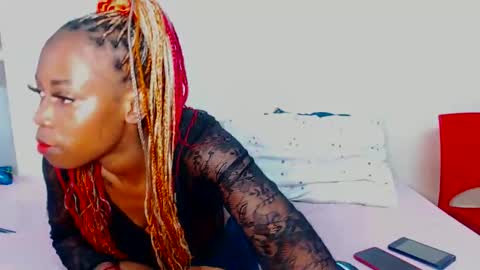 Snapshot of freakyscarlrt00 chatting on September 19, 2025, 11:00 am FreakyScarlet00 online show from September 19, 2025, 11:00 am