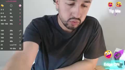 Snapshot of fred_555 chatting on September 16, 2025, 12:44 am fred_555 online show from September 16, 2025, 12:44 am