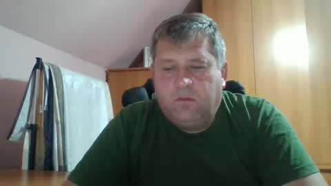 Snapshot of freeboy80180 chatting on September 23, 2025, 5:27 pm freeboy80180 online show from September 23, 2025, 5:27 pm