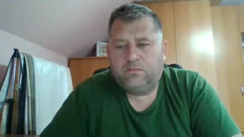 Snapshot of freeboy80180 chatting on October 4, 2025, 6:11 am freeboy80180 online show from October 4, 2025, 6:11 am