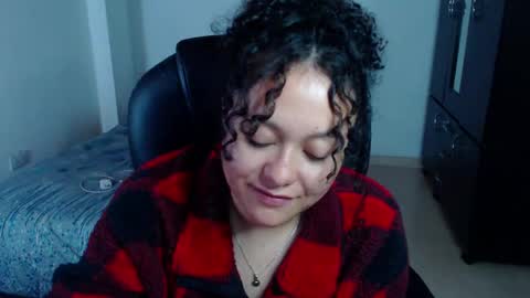 Snapshot of freud_x_louise1 chatting on December 9, 2024, 8:44 am Louise  online show from December 9, 2024, 8:44 am