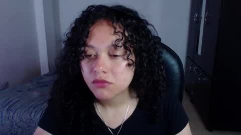 Snapshot of freud_x_louise1 chatting on December 23, 2024, 3:29 am Louise  online show from December 23, 2024, 3:29 am