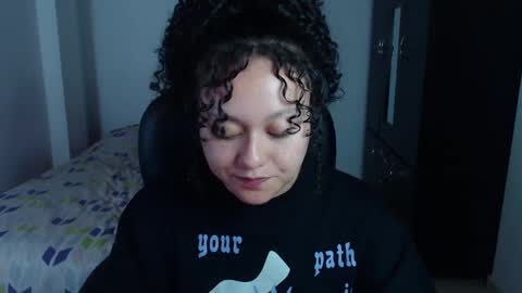 Snapshot of freud_x_louise1 chatting on January 3, 2025, 4:33 am Louise  online show from January 3, 2025, 4:33 am