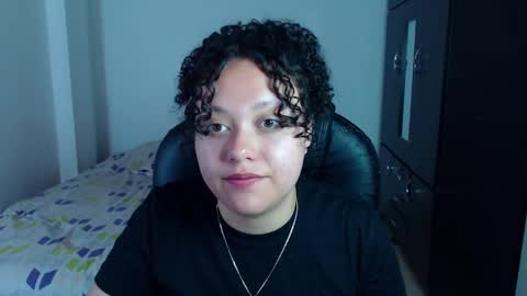 Snapshot of freud_x_louise1 chatting on January 10, 2025, 9:23 am Louise  online show from January 10, 2025, 9:23 am