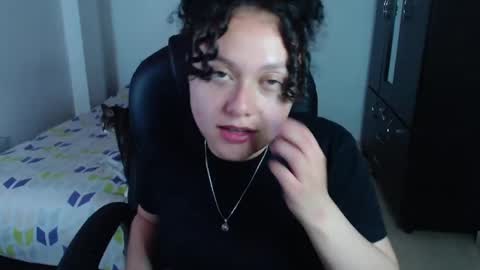 Snapshot of freud_x_louise1 chatting on January 15, 2025, 10:06 am Louise  online show from January 15, 2025, 10:06 am