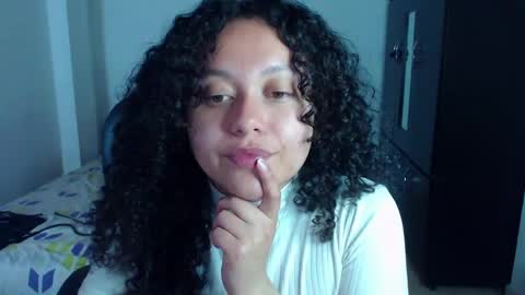 Snapshot of freud_x_louise1 chatting on February 10, 2025, 4:19 am Louise  online show from February 10, 2025, 4:19 am