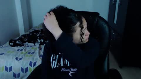 Snapshot of freud_x_louise1 chatting on March 7, 2025, 10:56 am Louise  online show from March 7, 2025, 10:56 am