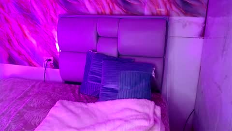 Freyja online show from March 9, 2025, 11:25 pm