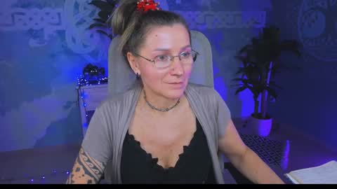 Snapshot of fridatander chatting on December 29, 2024, 3:46 pm Frida Tander online show from December 29, 2024, 3:46 pm