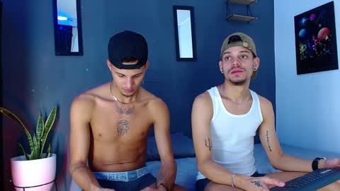 Snapshot of friendsofeverything_ chatting on December 7, 2024, 3:30 pm Adam y pitter online show from December 7, 2024, 3:30 pm