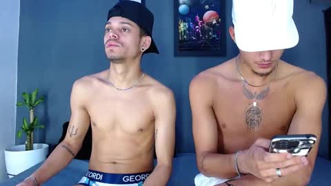 Snapshot of friendsofeverything_ chatting on December 13, 2024, 1:12 pm Adam y pitter online show from December 13, 2024, 1:12 pm