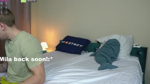 Snapshot of friendsurdreams chatting on December 8, 2024, 3:02 pm friendsurdreams online show from December 8, 2024, 3:02 pm