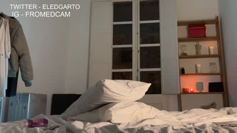 Snapshot of fromedcam chatting on December 18, 2024, 5:04 am ED online show from December 18, 2024, 5:04 am