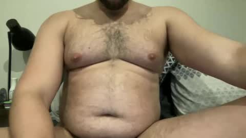 Snapshot of fuckyeahcoach chatting on December 25, 2024, 12:15 pm Muscle Bear Jock in Training online show from December 25, 2024, 12:15 pm