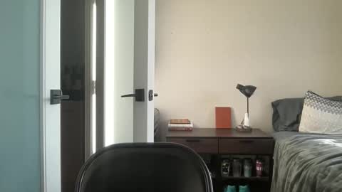 Snapshot of fuckyeahcoach chatting on January 1, 2025, 1:27 pm Muscle Bear Jock in Training online show from January 1, 2025, 1:27 pm