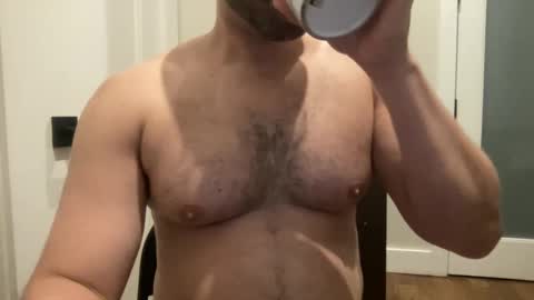 Snapshot of fuckyeahcoach chatting on January 15, 2025, 10:38 am Muscle Bear Jock in Training online show from January 15, 2025, 10:38 am