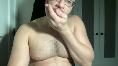 Snapshot of fuckyeahcoach chatting on January 20, 2025, 3:37 am Muscle Bear Jock in Training online show from January 20, 2025, 3:37 am