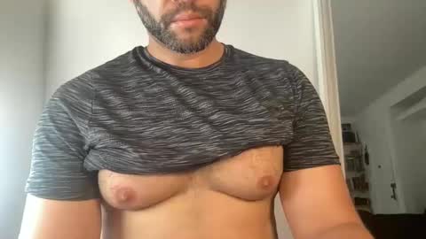 Snapshot of fuckyeahcoach chatting on September 23, 2025, 2:20 pm Muscle Bear Jock in Training online show from September 23, 2025, 2:20 pm