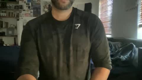 Snapshot of fuckyeahcoach chatting on October 17, 2025, 9:17 pm Muscle Bear Jock in Training online show from October 17, 2025, 9:17 pm