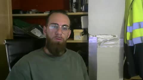 Snapshot of fuerte440 chatting on October 16, 2025, 9:54 am fuerte440 online show from October 16, 2025, 9:54 am