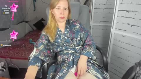 Snapshot of funny_bunny4 chatting on January 1, 2025, 6:59 pm funny_bunny4 online show from January 1, 2025, 6:59 pm