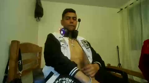 gabitosexyy online show from March 4, 2025, 5:42 am
