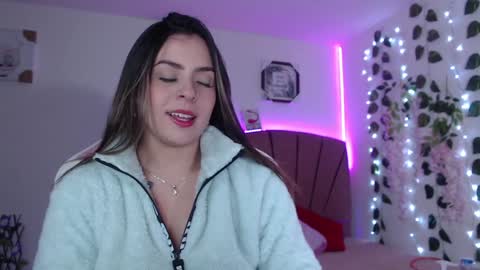 Snapshot of gaby_vandriel chatting on December 4, 2024, 1:53 pm GABRIELA online show from December 4, 2024, 1:53 pm