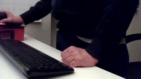 Snapshot of gagjno chatting on October 13, 2025, 8:53 pm gagjno online show from October 13, 2025, 8:53 pm