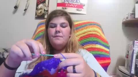 Snapshot of gamer202324 chatting on September 15, 2025, 12:10 am gamer202324 online show from September 15, 2025, 12:10 am