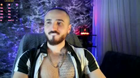 Snapshot of garbel09 chatting on March 1, 2025, 5:52 am Chris  Dont forget to gift me thumb up Its very important to me and makes me happy AF  online show from March 1, 2025, 5:52 am