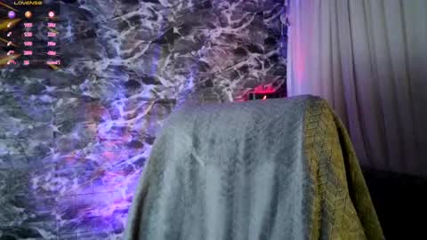 Snapshot of garbel09 chatting on March 10, 2025, 5:11 am Chris  Dont forget to gift me thumb up Its very important to me and makes me happy AF  online show from March 10, 2025, 5:11 am