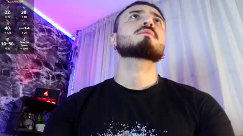 Snapshot of garbel09 chatting on October 6, 2025, 6:33 am Chris  Dont forget to gift me thumb up Its very important to me and makes me happy AF  online show from October 6, 2025, 6:33 am