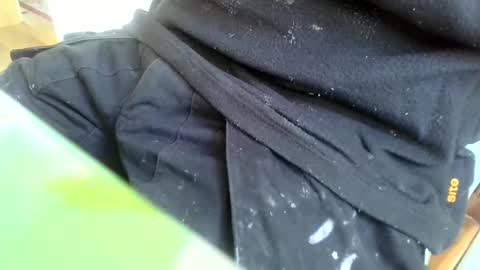 Snapshot of gazjones231 chatting on February 19, 2025, 12:44 pm gazjones231 online show from February 19, 2025, 12:44 pm